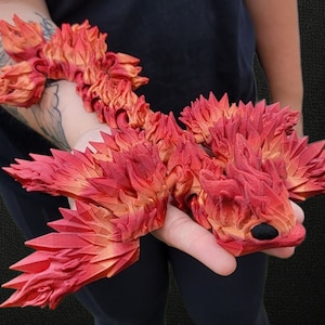 Dragon lutin de feu 33 cm - Flexi articulé par Cinderwing, dragon fantastique imprimé en 3D, objet de collection articulé, cadeau pour amateur de dragon, décoration de bureau
