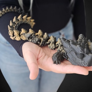 2 Größen 29 "gehörnter skalierter Drache Artikulieren Flexi Von Torua3D 024 Fidget Spielzeug 3D Gedrucktes Geschenk für Drachenliebhaber Tiktok Sensorisches Spielzeug Erwachsene