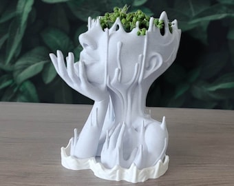 Extragroßer geschmolzener Göttinnenkopf - 3D gedruckter surrealer Wandpflanztopf, feminine moderne Kunstskulptur, einzigartiges Statement-Dekor für Haus oder Studio