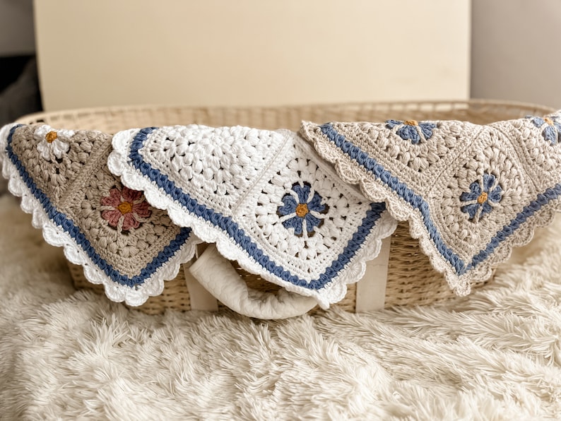 Maya Lovey Crochet Pattern Forget-Me-Not Granny Square Crochet Pattern Forget-Me-Not Lovey Pattern Forget-Me-Not Baby Blanket Pattern image 7