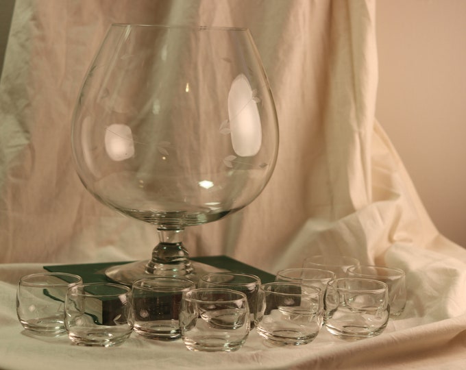 Princess House Crystal Punch Bowl and 10 Glasses With Heritage Pattern | Barware Set - Etsy