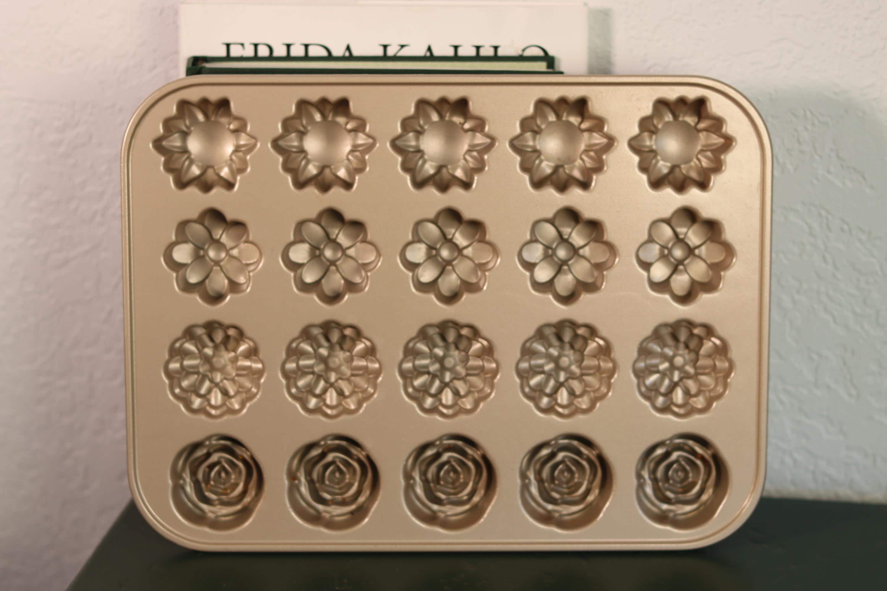 Nordic Ware Williams Sonoma Rose Gold Floral Petits Fours Bake Pan
