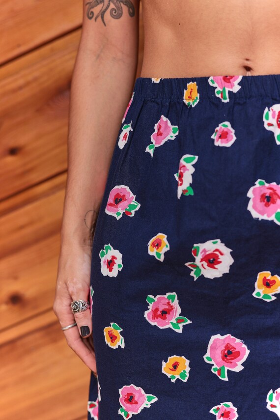 Vintage 80's Navy Blue Floral Pencil Skirt - image 9