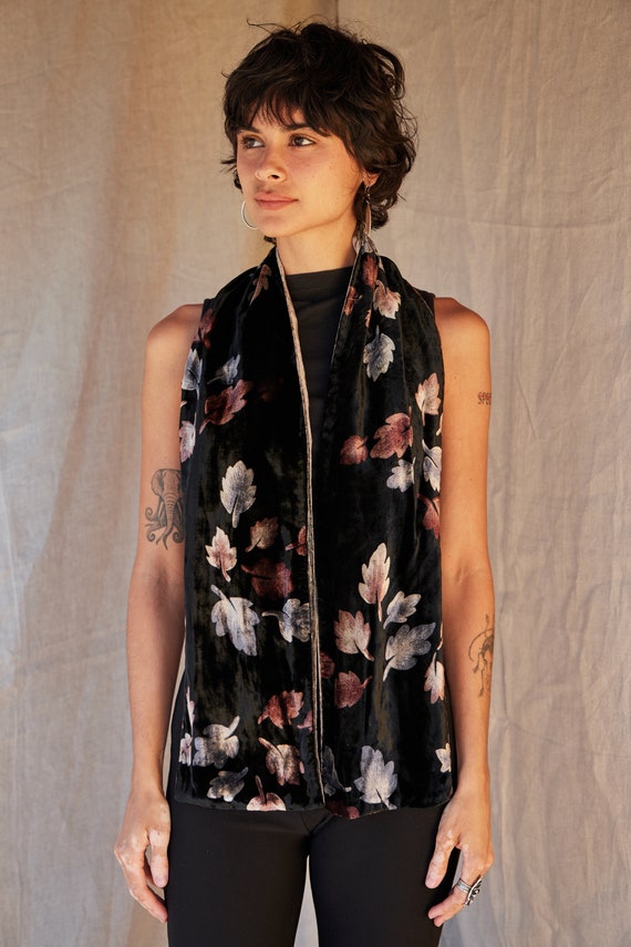 Vintage floral velvet scarf - Gem