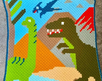 Dinosaur crochet blanket. PDF pattern. C2c dinosaur blanket. Dinoland blanket. Crochet baby blanket.