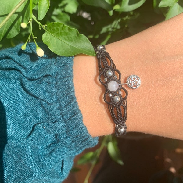 Mondstein Om Armband Macramé