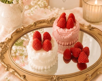 Strawberry Cake Candle / Cake Candle / Dessert Candle / Food Candle / Gifts for Her / Birthday Gifts / Soy Candle / Birthday Cake
