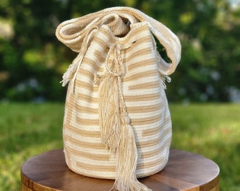 Handmade Crochet Wayuu Bag: Boho Shoulder Bag