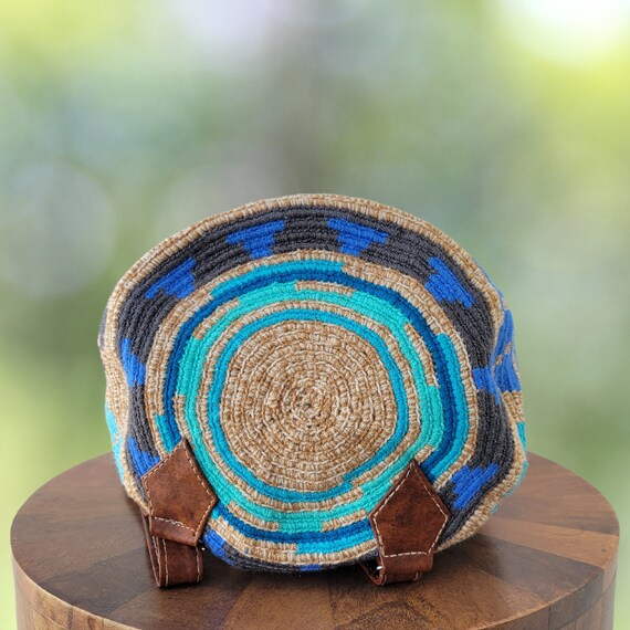 Handmade Crochet Backpack: Wayuu Design, Genuine Leather - Etsy display picture 3