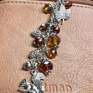 Encanto del bolso - Encanto del bolso de otoño - Bling del bolso marrón - Encanto de la mochila - Encanto del bolso - Joyería de otoño - Joyería del bosque