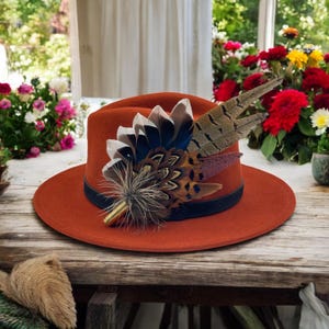 Natural Feather Hat Pin (CFP687)