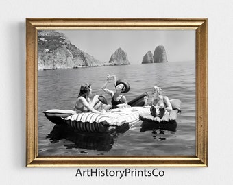 Vintage Poster Photo Print Eating Spaghetti on the Water, Girls Italian Pasta Women Wall Art Home Decor, Personalized gift Photo poster 38
