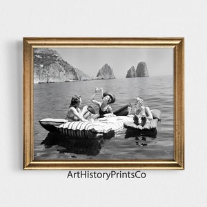 Vintage Poster Photo Print Eating Spaghetti on the Water, Girls Italian Pasta Women Wall Art Home Decor, Personalized gift Photo poster 38