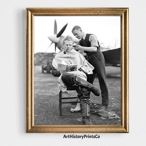 Impression photo coupe de cheveux d'un pilote de la Seconde Guerre mondiale : affiche de salon de coiffure vintage (téléchargement numérique) 41