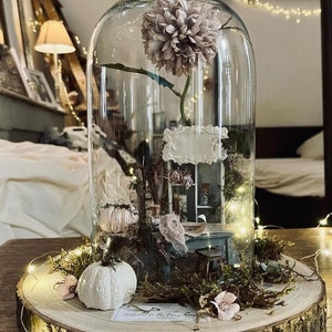 Decor under glass bell. The fairy workshop.