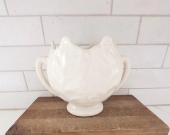 Vintage Monmouth Pottery Cabbage Leaf Vase Cabbage Leaves Vase Planter Cream Satin Glaze Artware