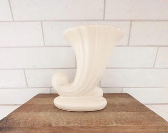 Vintage 40s Matte White Shawnee USA Pottery Art Deco Shabby Chic Farmhouse Cornucopia Vase,Housewarming, 1940s Ceramics