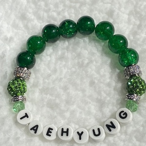 BTS Taehyung Crackle Glass Beaded Bracelet