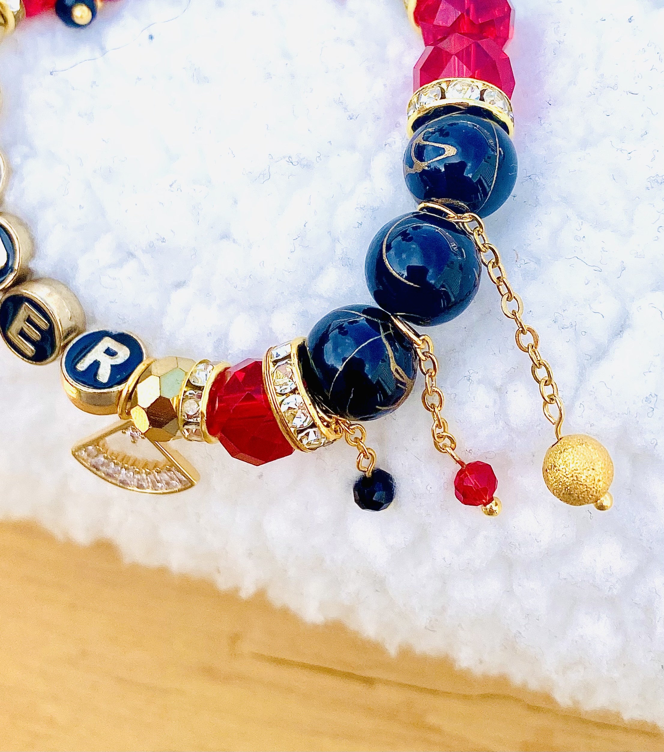 SEVENTEEN Super Embellished Glass Beaded Bracelet - Etsy Canada