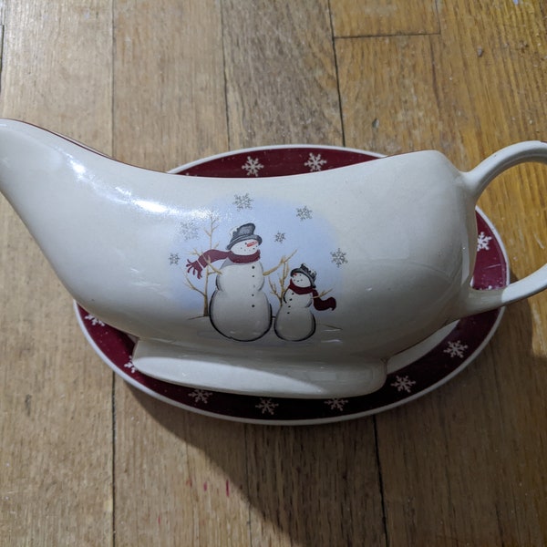 Royal Seasons Gravy Boat and Saucer