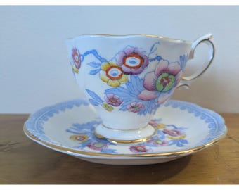 Royal Albert benporslin tekopp fat England blommönster vintage