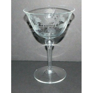 2x Etched Columbine Glass Stemware Unbranded