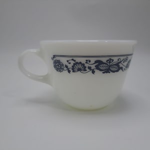 Pyrex Corelle Corning Old Towne Blue Onion White Milk Glass Coffee Tea Flat Cup