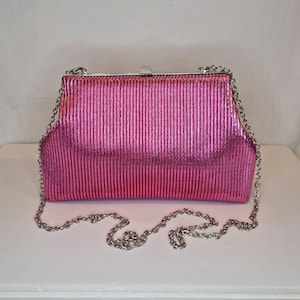 Hot Pink Fuschia Metallic Strukturierte Abendhandtasche verziert