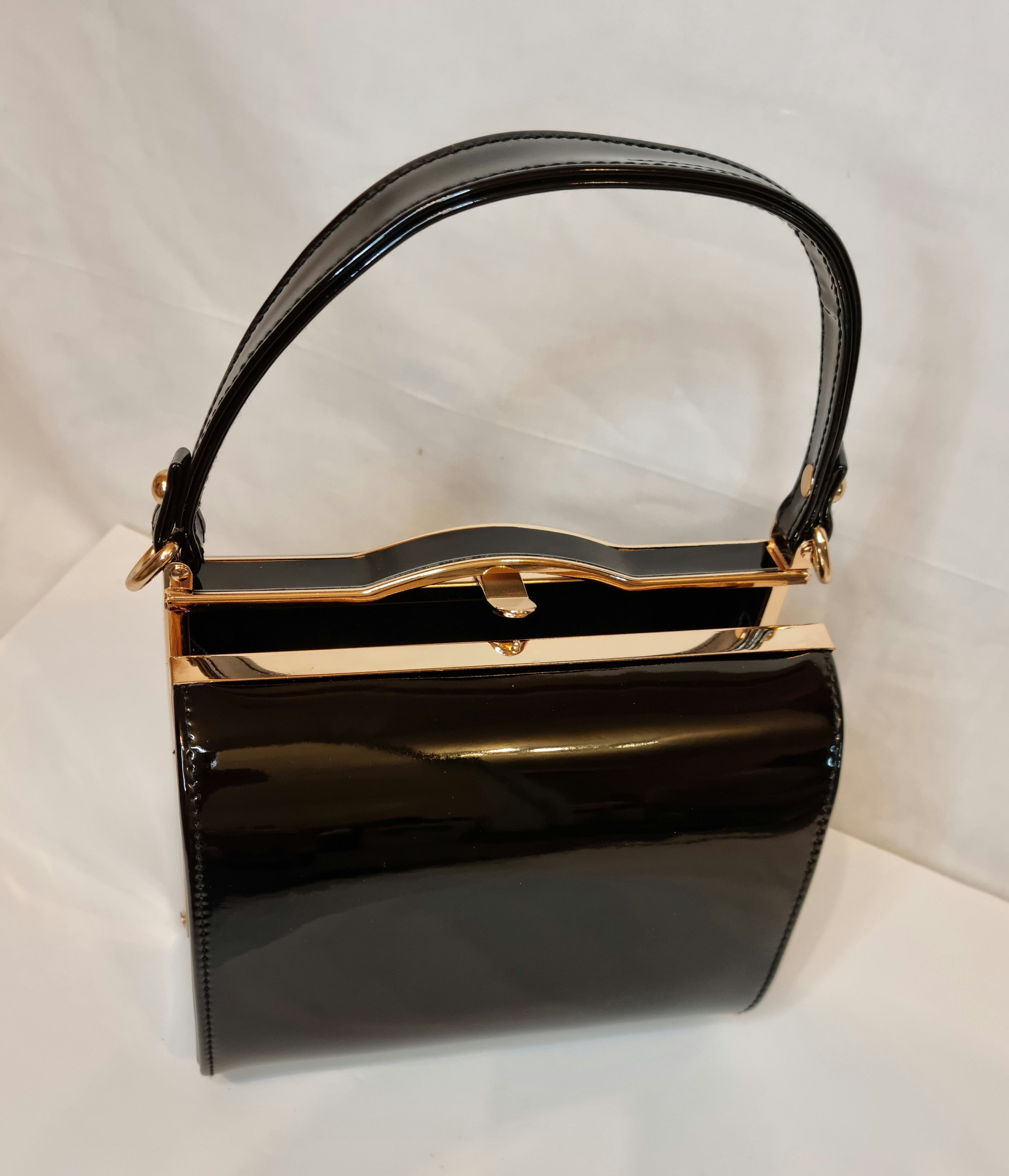Black patent clutch bags for weddings hotsell