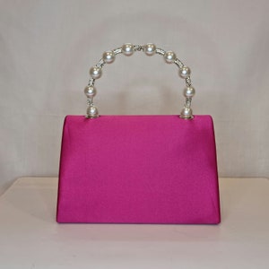 Abend-Clutch in Fuchsia, Pink, Satin, Perlen, Kristall, Diamantschleife, handverzierter Henkel Bild 4