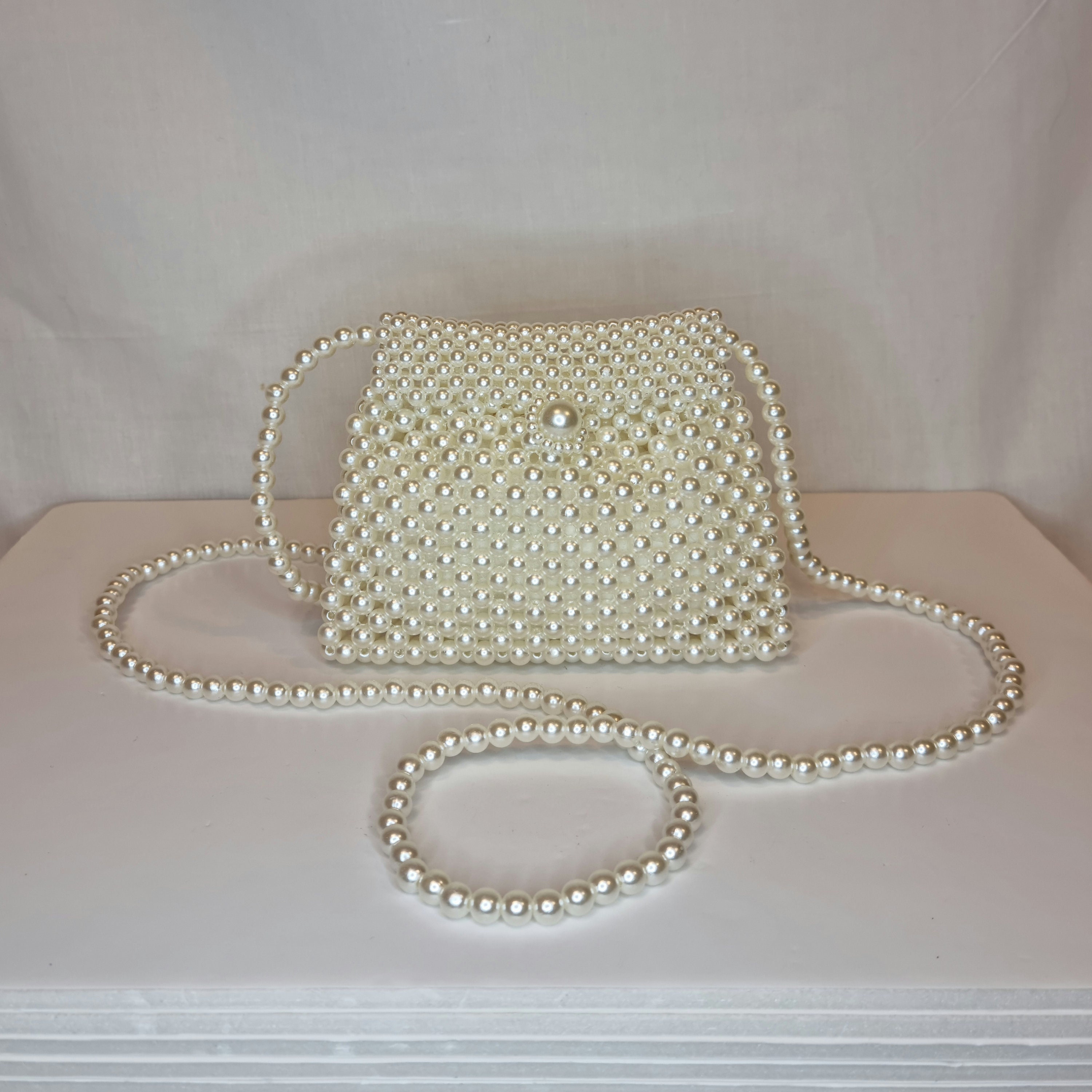 Shell White Pearl Evening Bag-Fashion Clutch – The Event Lady Store