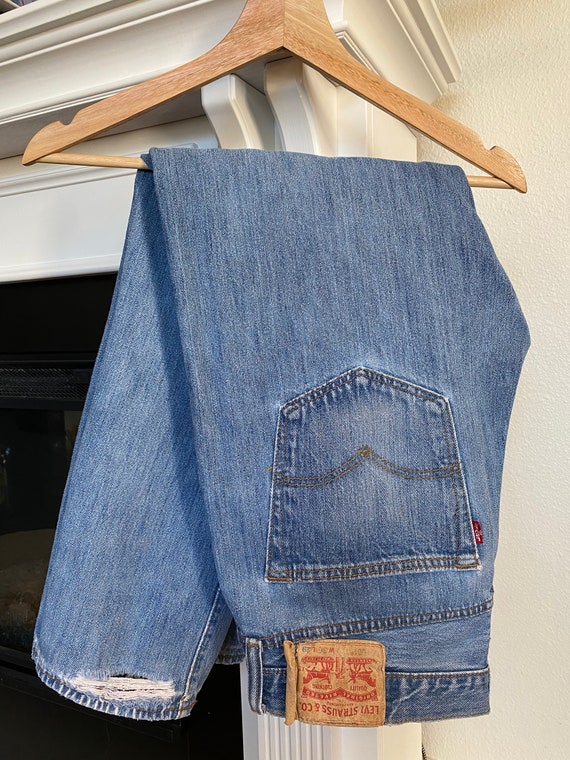 Vintage Levi 501 blue jeans - image 2