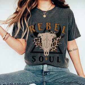 Rebel Soul Shirt, Animal Skull Tshirt, Western Tee, Aesthetic, Oversized Graphic Tee, Concert Outfit, Retro, Festival Outfit, Rebel Scum