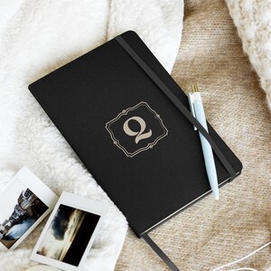 Monograma Carta Q Cuaderno encuadernado de tapa dura, Diario, Diario, Regalo para él, Regalo para ella, Regalo para escritores, Reliquia familiar, Crema vintage