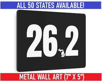 Letrero metálico de maratón 26.2 con punto con forma de estado personalizado / 18 x 13 cm / Decoración de pared para correr / Regalo para corredores en blanco y negro / Disponible en todos los estados