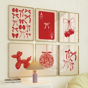 Set van 6 rode strikken | Ace Card Lucky Girl Syndrome | Preppy kamerkunst aan de muur | Rode Coquette Home Aesthetic-poster | Inrichting universiteitsappartement