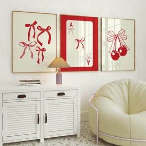 Rote Bögen Druck 3er-Set, Ace-Karte Lucky Girl knoten, Wandkunst für Preppy, Red Coquette Home ästhetik Poster, College Wohnung Dekor