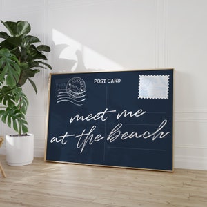 Impression de carte postale rencontrez-moi à la plage, art mural côtier tendance, affiche de typographie bleu marine, décor esthétique plage petite-fille côtière, numérique