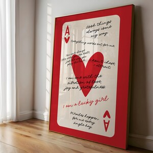 Impressão da síndrome da garota sortuda, pôster estético de cartas de baralho de ás de copas, arte de parede vermelha da moda, decoração de arte de carrinho de bar retrô, decoração de apartamento elegante