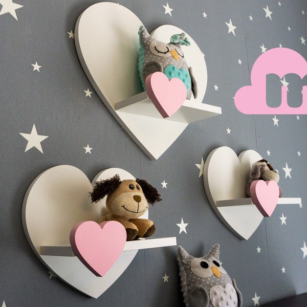 Scaffali a forma di cuore Extra, set sospeso di 3 scaffali per cameretta, camera da letto per bambini, migliore decorazione per la figlia, classe premium, arredamento a cuore bianco-rosa fylly