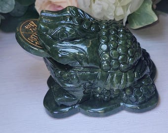 Feng Shui Green Jade Money Toad, Jade Lucky Frog, Home Decoration, Quartz Crystal Frog With Coin, Housewarming Gift Idea, Good Luck Talisman