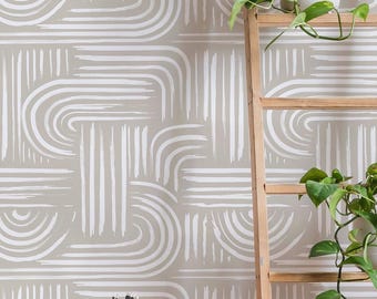 Fun Beige Wallpaper: Peel and Stick Geometric Design