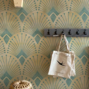 Art Deco Wallpaper Peel and Stick | Romantic Beige Wallpaper for Living Room | Vintage Ornaments Traditional Non-Woven Wallpaper | ARTD13