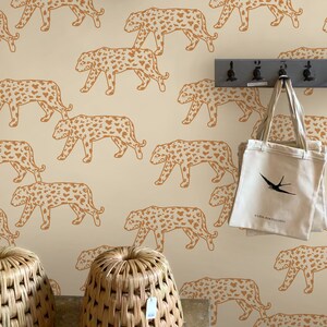 Tiere Tapete schälen und aufkleben | Niedliche Beige Tapete für Kinderzimmer | Moderne Leoparden traditionell Vliestapete | ANI25