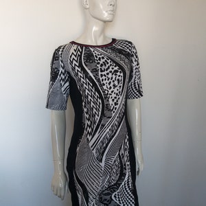 MARCCAIN women's 3/4 sleeve dress  size L