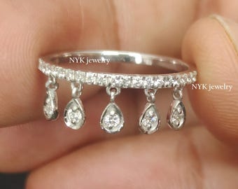 Rond geslepen moissaniet hangende ring, diamanten bungelring, kwastring, halve eeuwigheid bedelring, fijne druppelring, valentijnscadeau voor haar