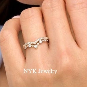 Double Row Curved Wedding Band, Unique Chevron Engagement Band, Diamond Moissanite Tiara Wedding Band, Solid Gold 10k/14k/18k Stackable Band