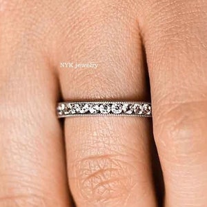 Vintage Pave Diamond Wedding Band con filigrana, Milgrain Diamond Band, Antique Moissanite Anniversary Band, Milgrain Wedding Matching band