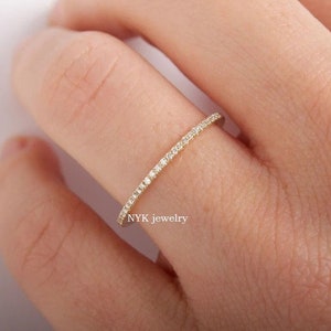 1 MM Färglös Moissanit Vigselring/Elegant vigselring med diamanter i full evighet/Tunn stapelbar ring/Matchande ring i gult guld för kvinnor, present