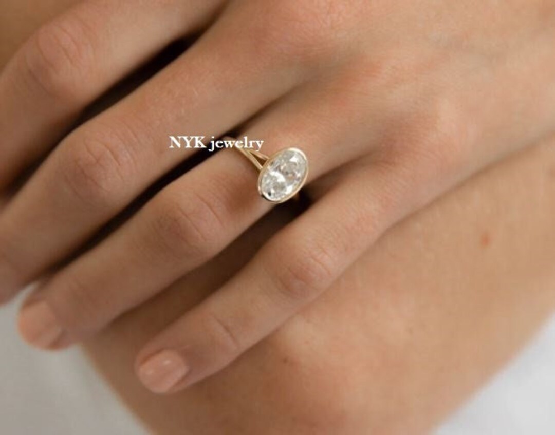 Split Shank Oval Cut Moissanite Ring, Unique Solitaire Engagement Ring ...